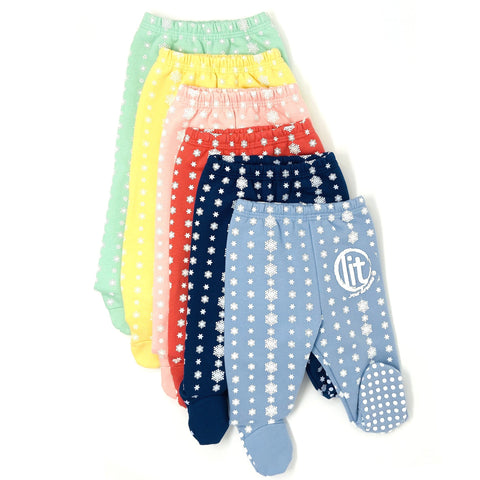 <transcy>Winter babies pant with foot</transcy>